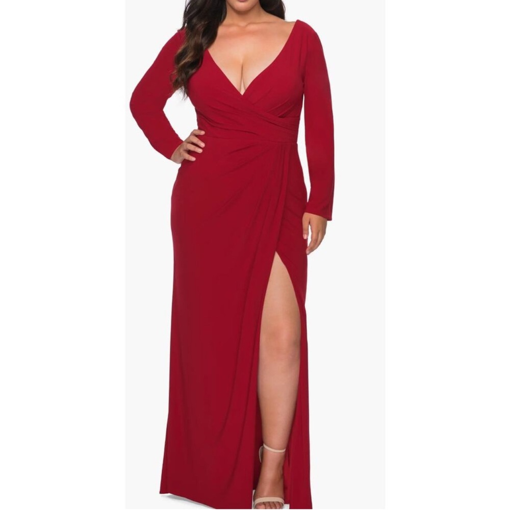 La Femme Elegant Red Long Sleeve Dress